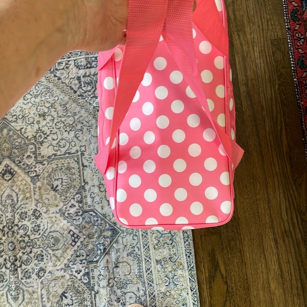 ⭐️HOST PICK🌟Gorgeous Kate Spade Pink and White Insulated Cooler Bag NWT - Picture 4 of 9